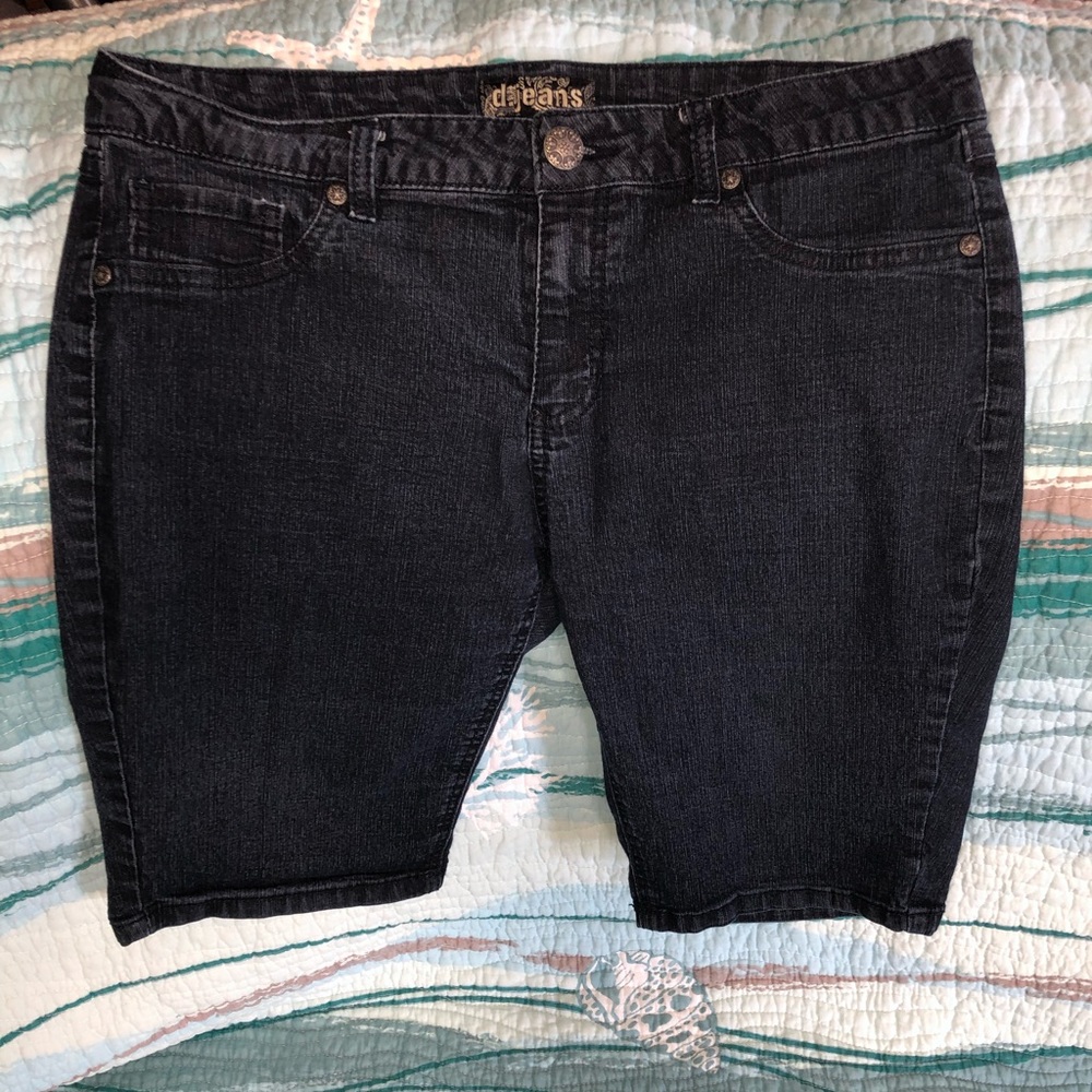 Low Rise Dark Denim D.Jeans shorts